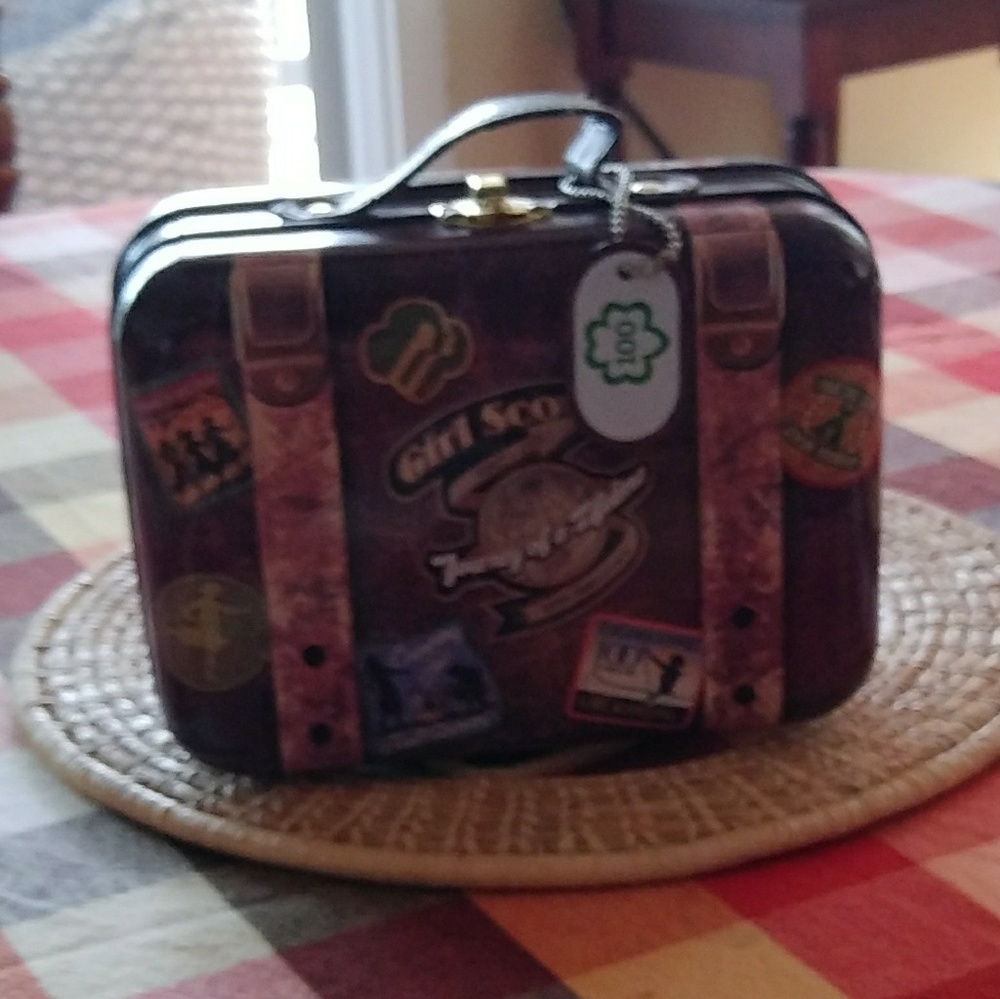 100 YEARS GIRLS SCOUTS LUNCH BOX